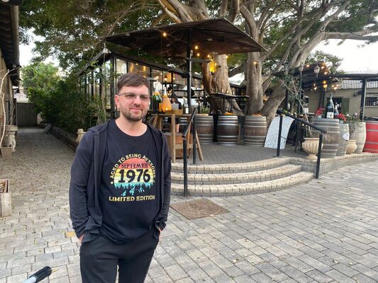  Holon,   Yuval, 47 ,   ,   