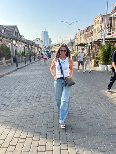  ,   Svetllana, 48 ,   c 