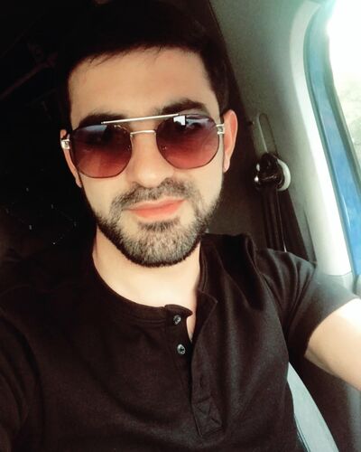  ,   Arman, 36 ,   ,   