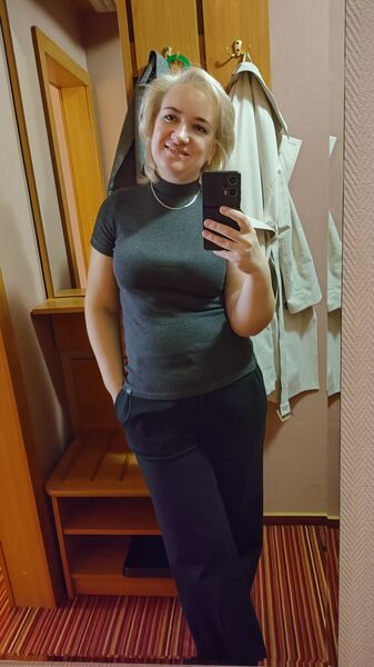  ,   Alena, 37 ,   c 