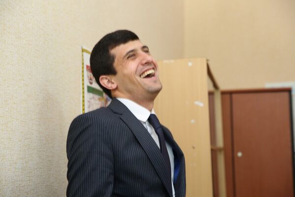  ,   Dilshod, 37 ,   