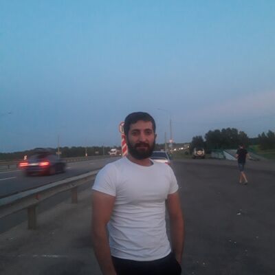  ,   Ruslan, 37 ,   ,   , c , 