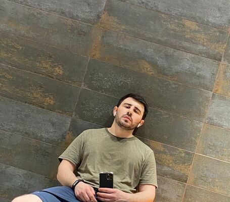  ,   Artur, 31 ,   ,   