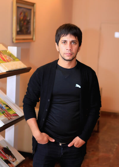  ,   Aslan, 33 ,   ,   , c 