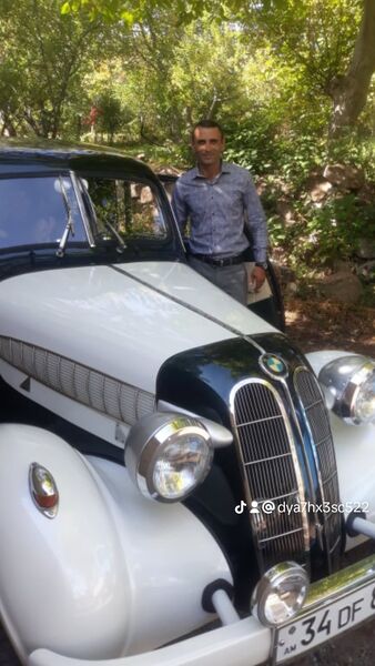  ,   Armen, 44 ,   ,   