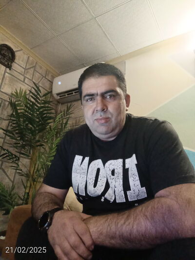  ,   Dimitar, 47 ,   c 