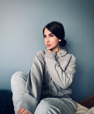  ,   Diana, 26 ,   ,   