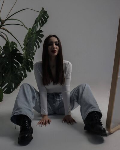  ,   Diana, 23 ,   ,   
