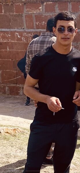  ,   Hayko, 24 ,   ,   