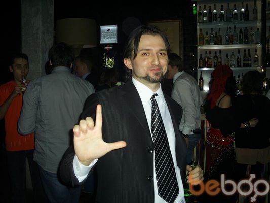  ,   RomeoAngelo, 42 ,   