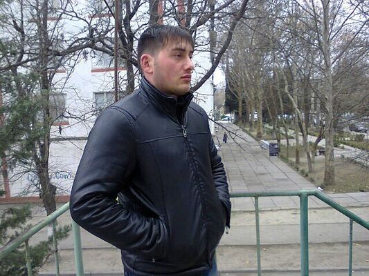  ,   Farid, 30 ,   ,   