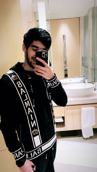  ,   Abubakir, 24 ,   ,   