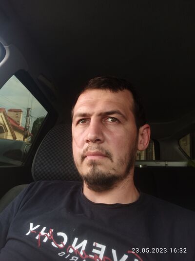  ,   Muslim, 35 ,   ,   