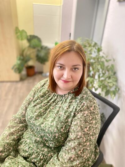  ,   Anastasia, 34 ,   ,   