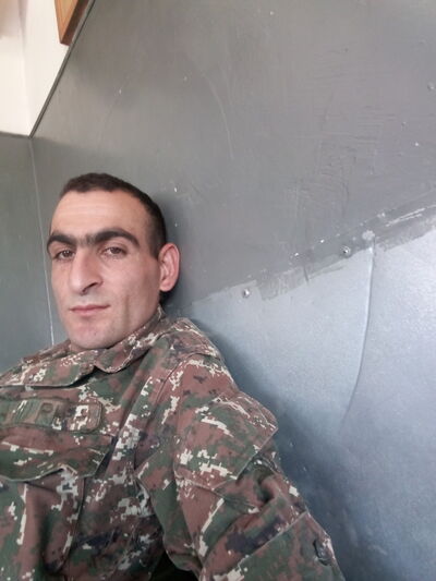  ,   Hovo, 35 ,   ,   , c 