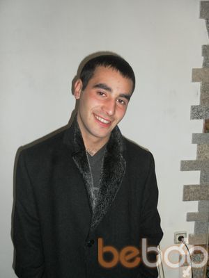  ,   Artur, 33 ,   
