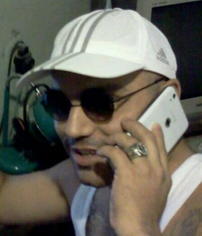  ,   Mr R, 52 ,     , c 