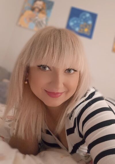  ,   Anastasia, 35 ,   ,   