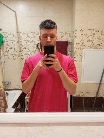 ,   Anton, 31 ,   ,   