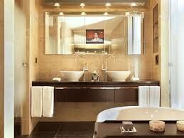  5760049  Aziz, 44 ,    