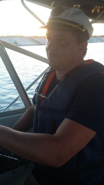  ,   Petr, 52 ,   ,   , c 