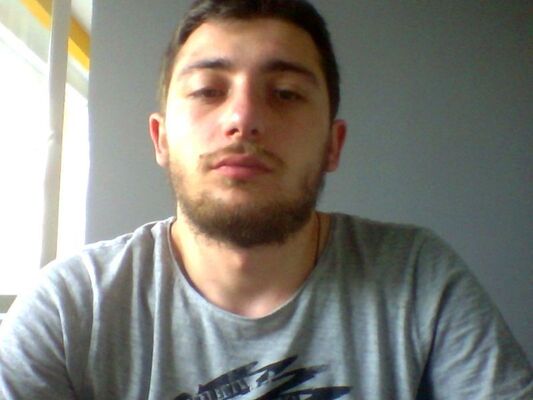  ,   Tom, 34 ,   