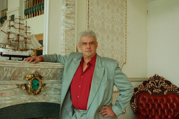  ,   Kirill, 58 ,   ,   , c 