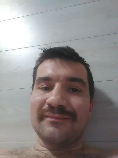  ,   Viktor, 40 ,   ,   