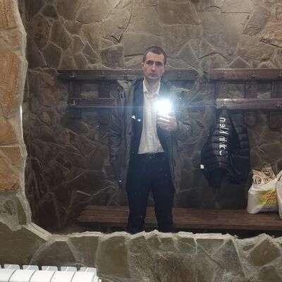  ,   Anton, 28 ,   ,   