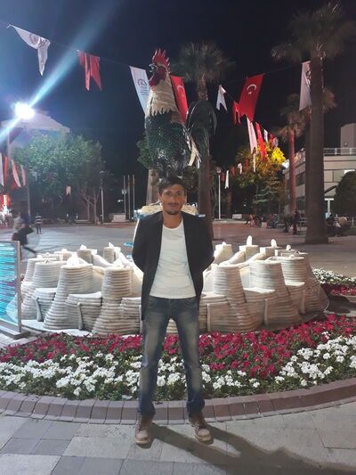  ,   Realist, 36 ,   ,   