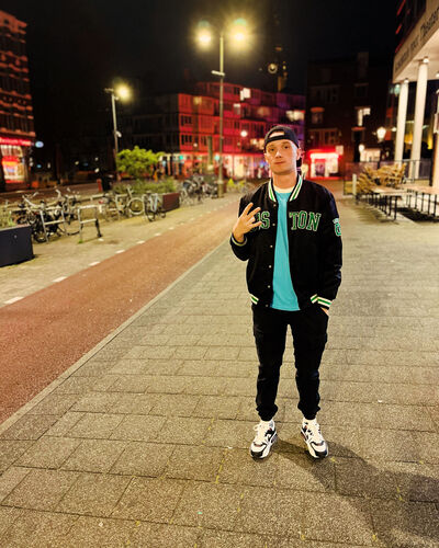  Kudelstaart,   Vladyslav, 25 ,   ,   