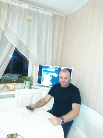  Nacka,   Sergey, 51 ,   ,   , c , 