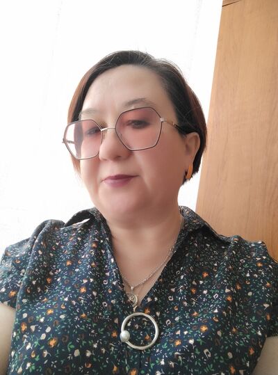  ,   Irina, 51 ,   c 