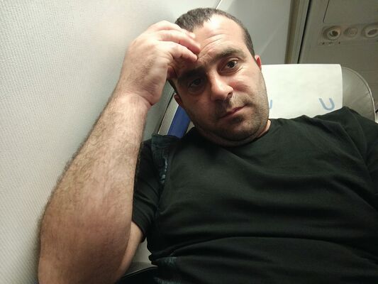  ,   Elnur, 40 ,   ,   