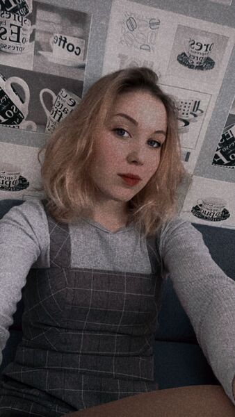  ,   Nina, 21 ,   ,   
