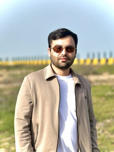  ,   Karomatullo, 28 ,   ,   