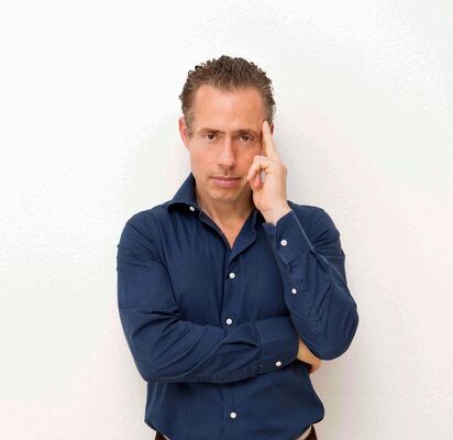  ,   David, 44 ,   ,   