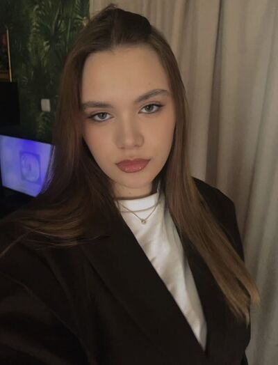  ,   Yana, 19 ,   ,   