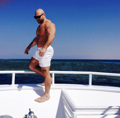  ,   Nik, 35 ,   ,   