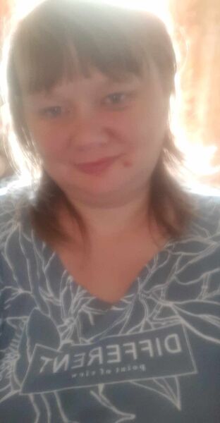  ,   Elena, 35 ,   c 
