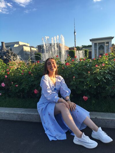  ,   Leila, 24 ,   ,   
