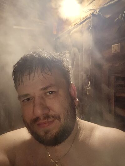  ,   Maxim, 38 ,   ,   , c , 