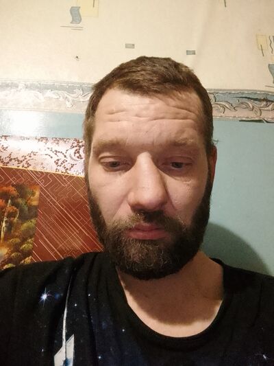  --,   , 42 ,   