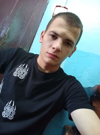  ,   Ilya, 23 ,   c , 