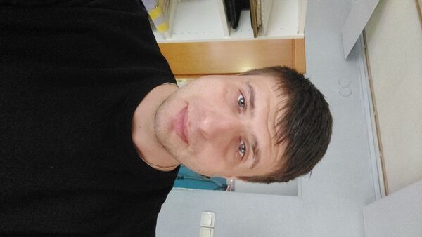  ,   Leonid, 37 ,   ,   