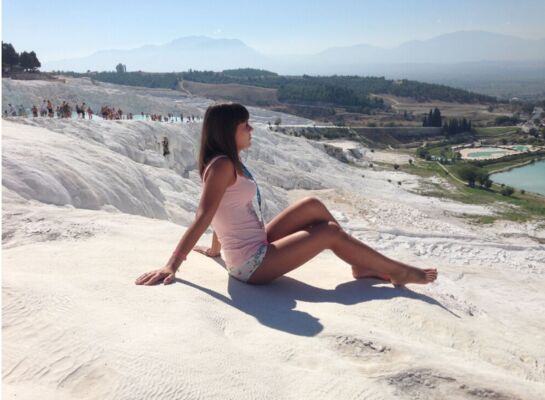  -,   Lenka, 30 ,   ,   