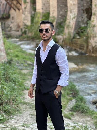  ,   Amiran, 21 ,   ,   