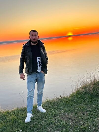  ,   Denis, 31 ,   ,   , c , 