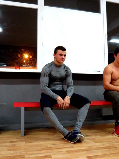  ,   Denis, 25 ,   ,   