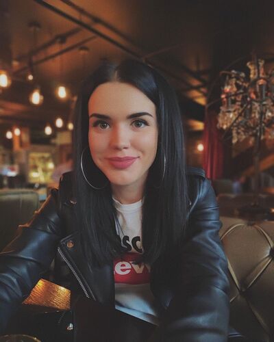  Frankfurt am Main,   , 34 ,     , c , 